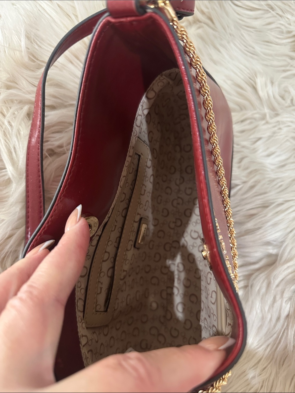 GUESS Burgundy Shoulder Bag with Gold Chain Accent - Picture 2 of 4